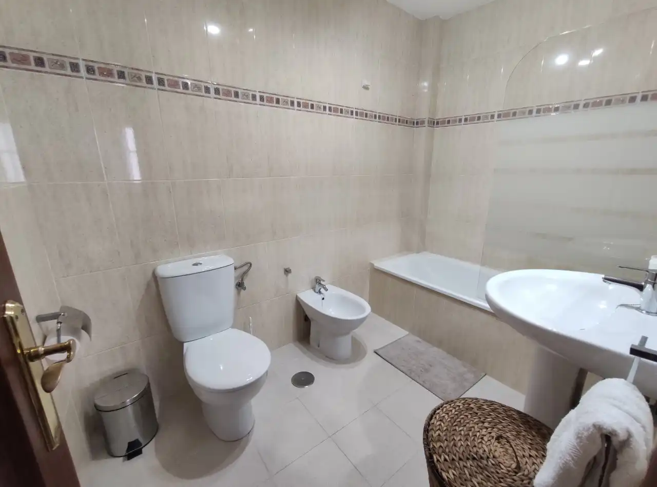 Flat with terrace to rent in Calle Sargenta 18, imagen 24