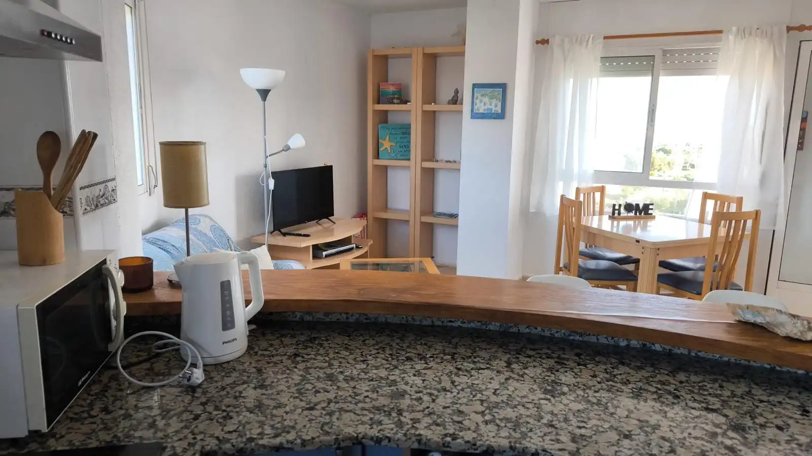 Sala d'estar de Apartament de lloguer en Cartagena amb Aire condicionat, Piscina i Moblat
