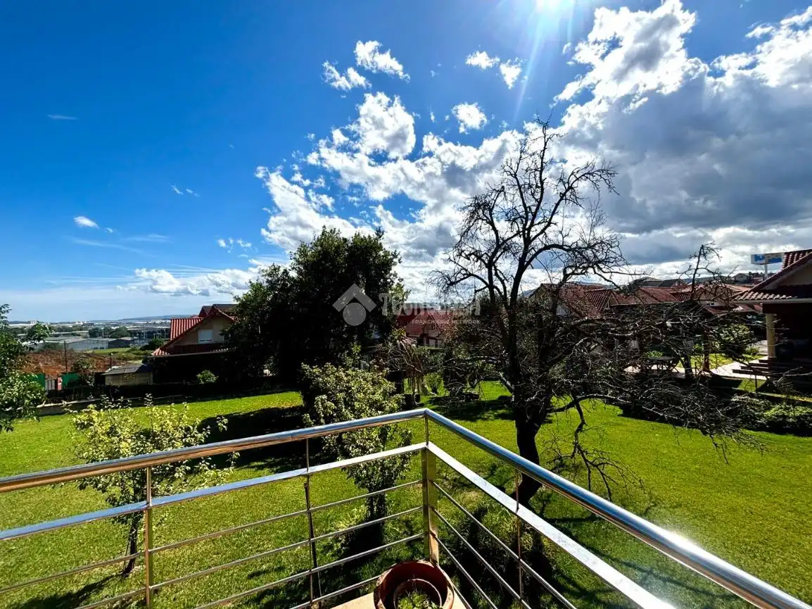 Garden of Houses for sale in Camargo  with Heating
