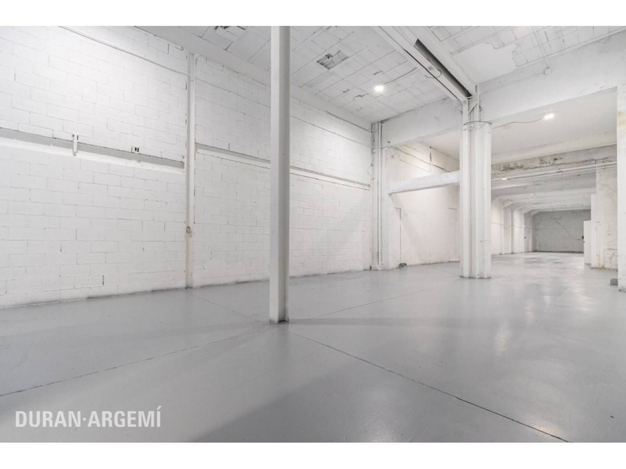 Nave industrial en venta en Terrassa
