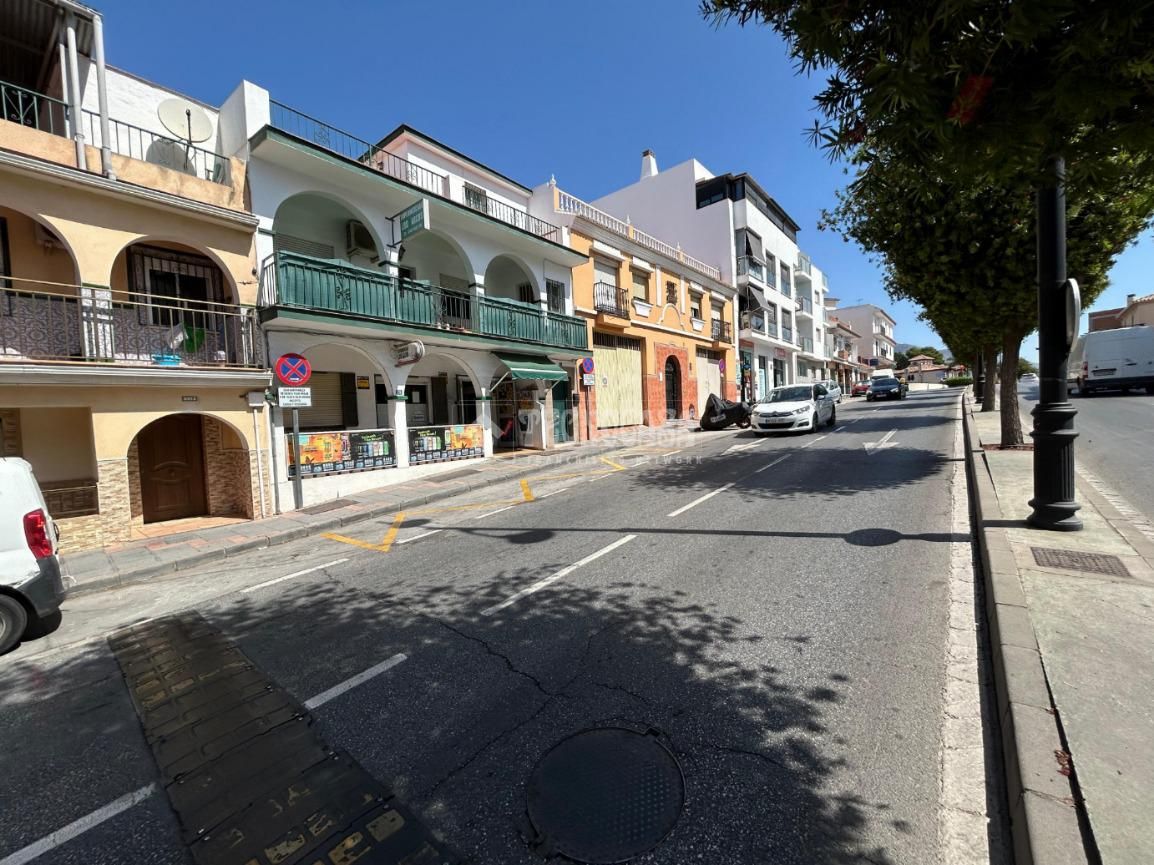Vista exterior de Pis en venda en Mijas