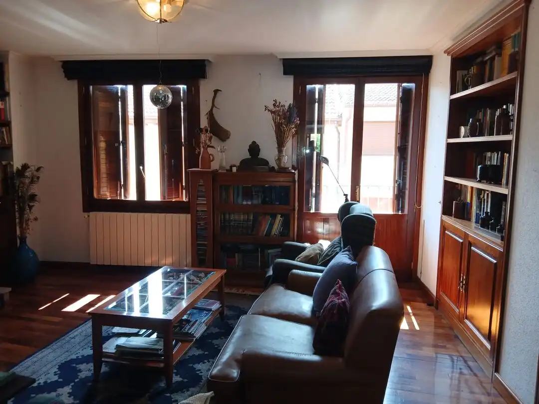 Sala de estar de Dúplex en venta en Ezcaray con Calefacción, Piscina y Balcón