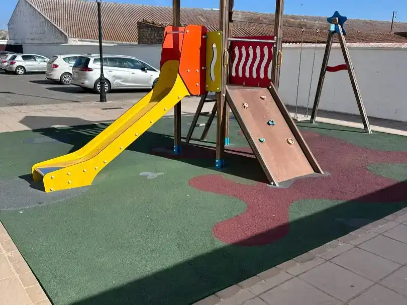 Aparcament de Pis en venda en Aznalcázar amb Aire condicionat i Piscina