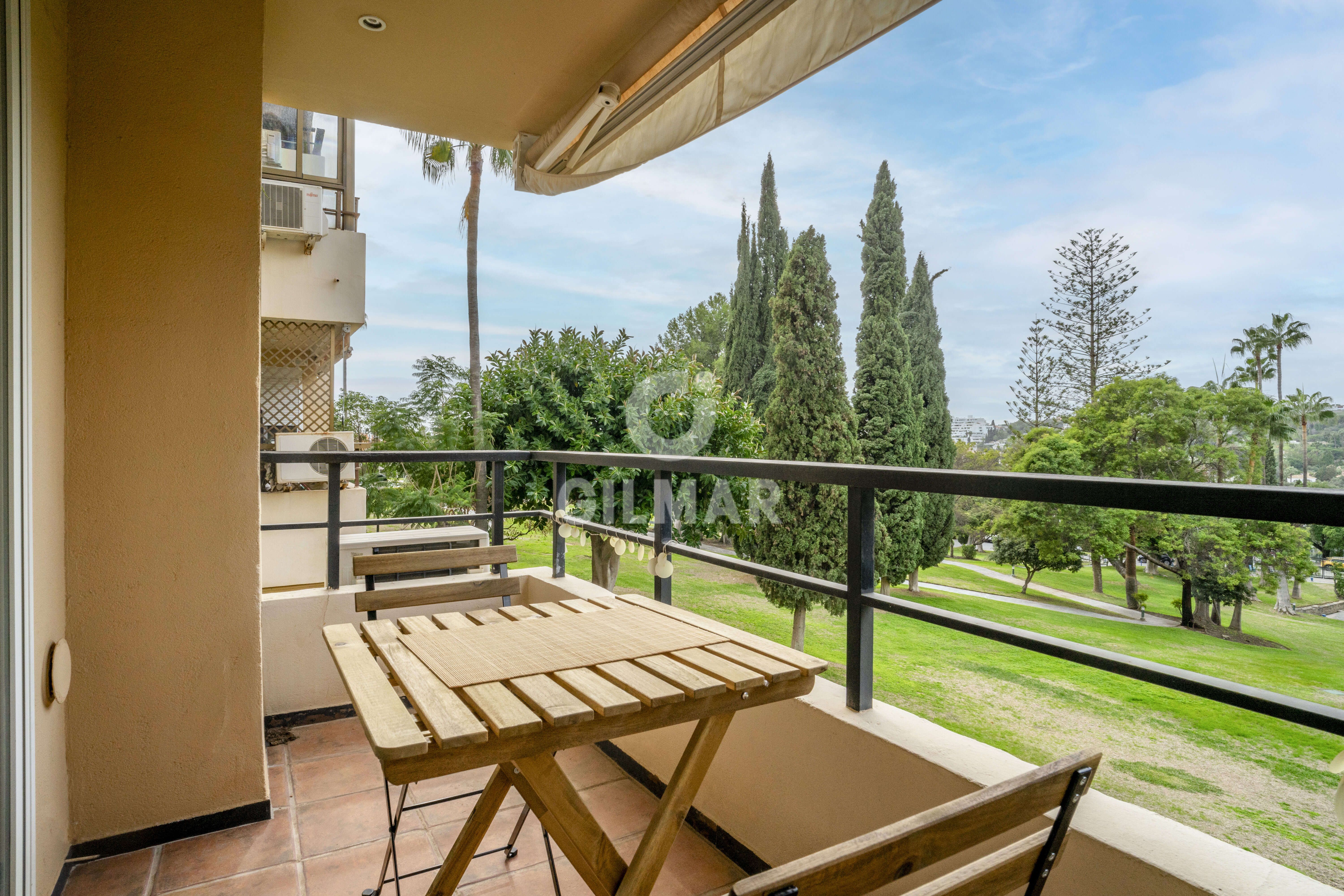 Jardí de Apartament en venda en Marbella amb Calefacció, Jardí privat i Piscina
