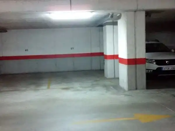 Parking of Garage for rent in Madrid