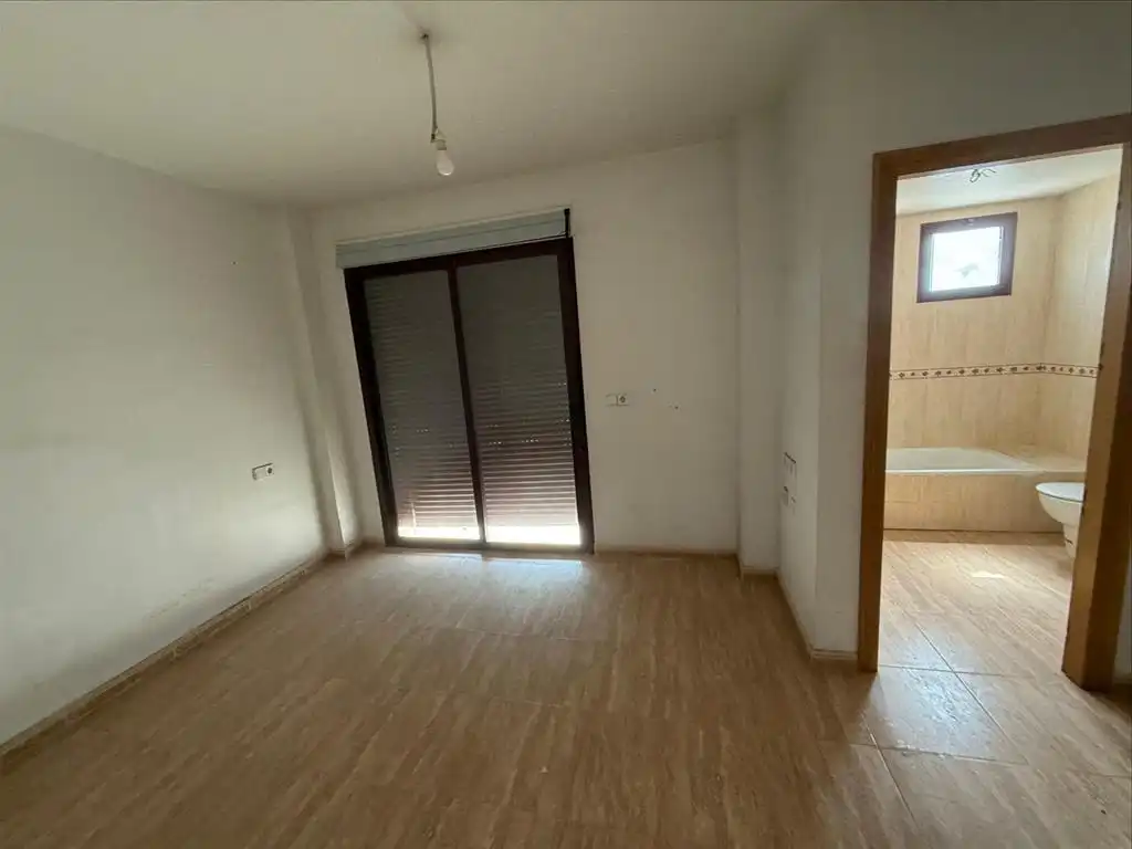 Terraced house for sale in CL JACINTO BENAVENTE, imagen 3