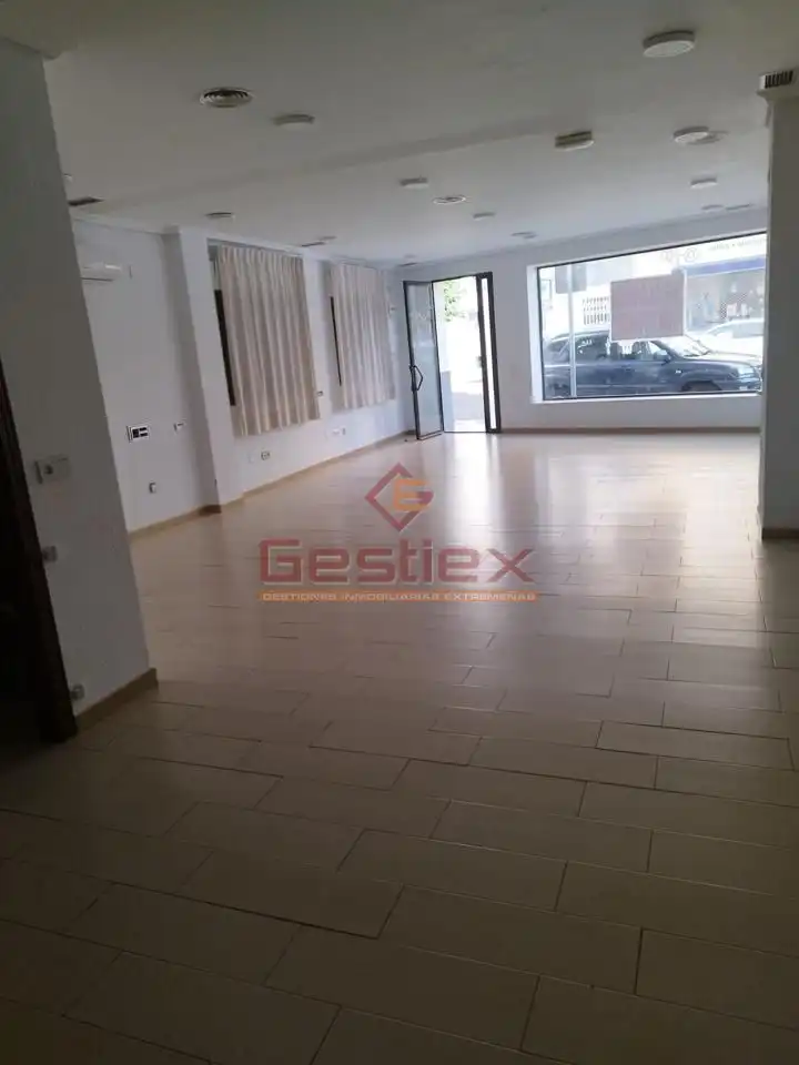 Local comercial en alquiler en Almendralejo, imagen 2