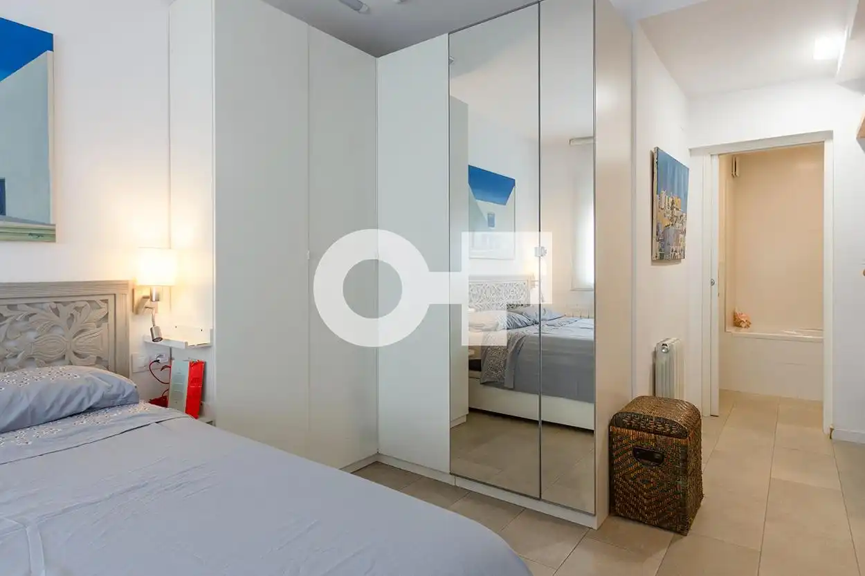 Habitación de Ático en venta en Barcelona con Aire acondicionado, Calefacción y Terraza