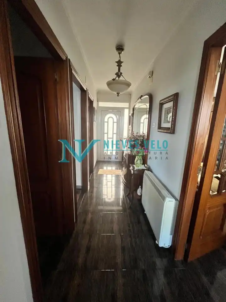 Haus oder Chalet zum Verkauf in Carballo mit Heizung, Privatgarten und Möbliert