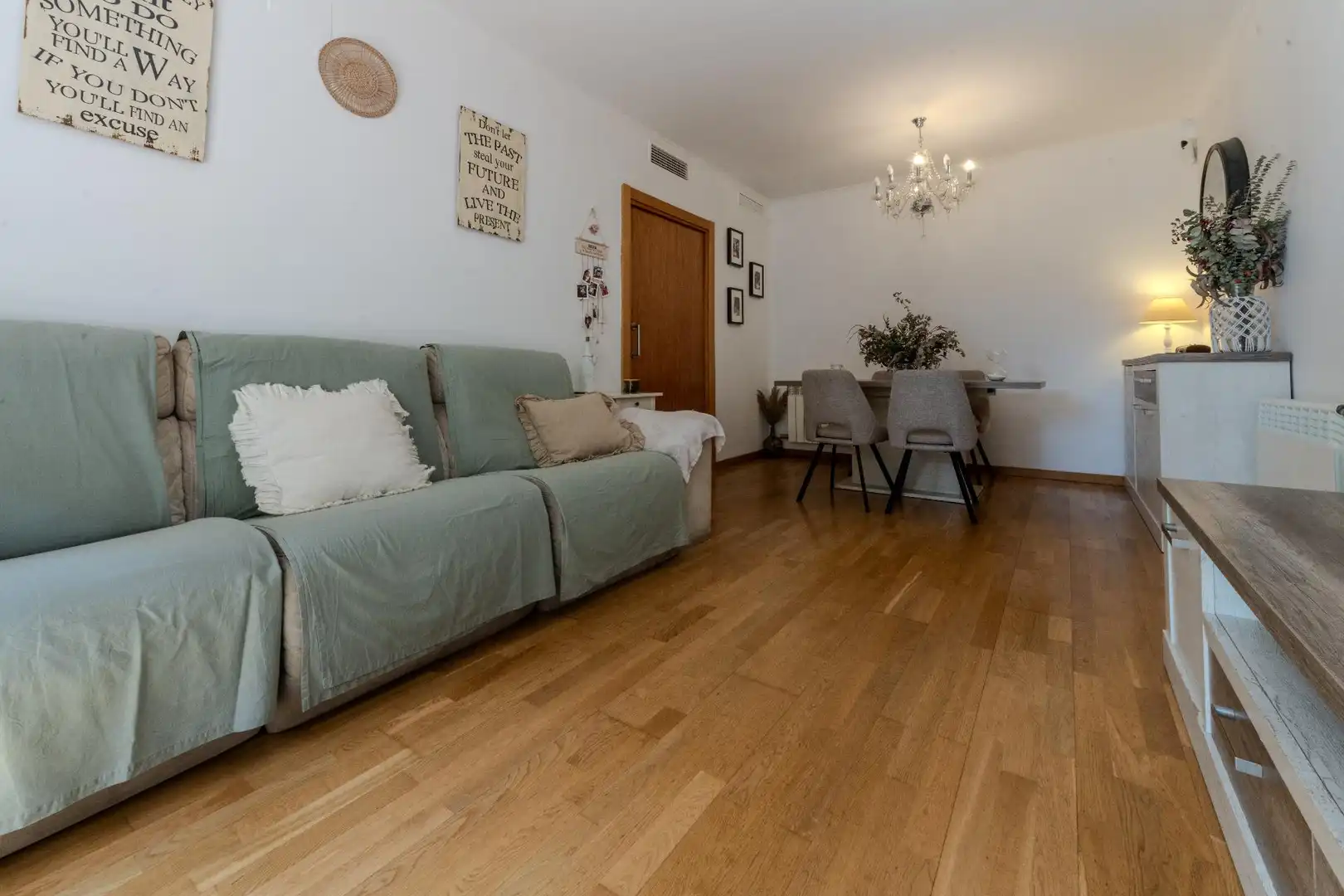 Sala de estar de Planta baja en venta en Sabadell con Aire acondicionado, Calefacción y Jardín privado