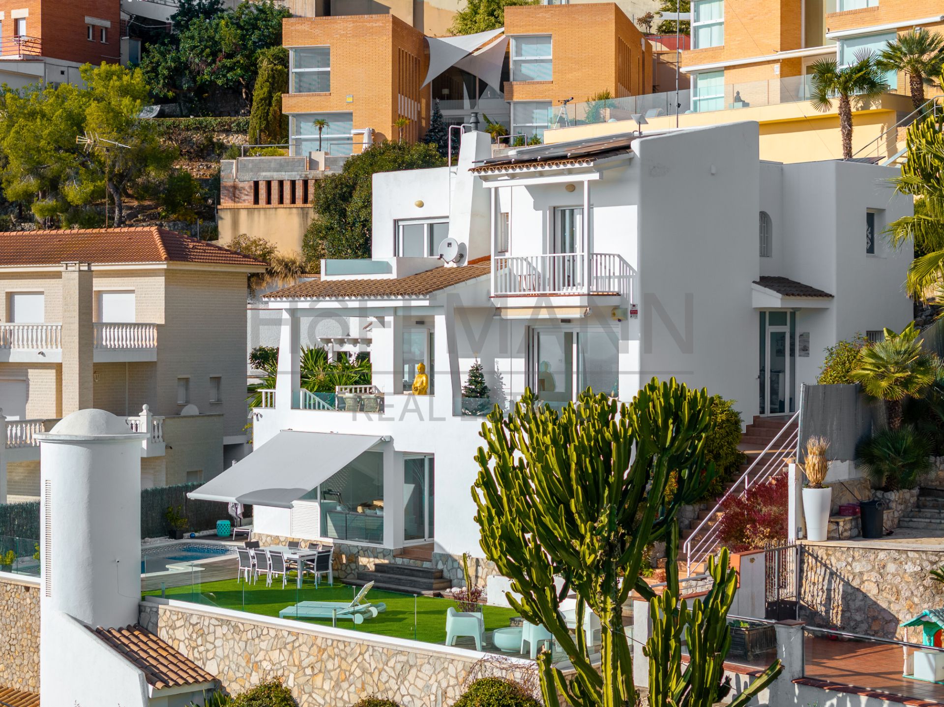 Exterior view of House or chalet for sale in Sitges  with Air Conditioner, Heating and Private garden