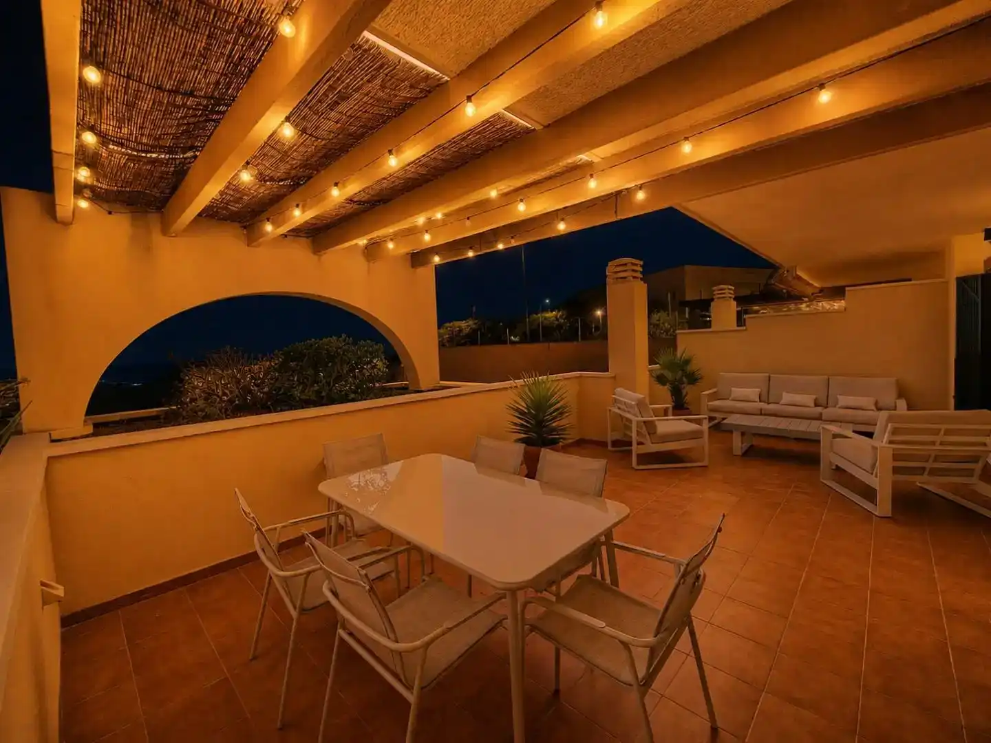 Terrasse von Wohnungen zur Miete in Águilas mit Klimaanlage und Schwimmbad
