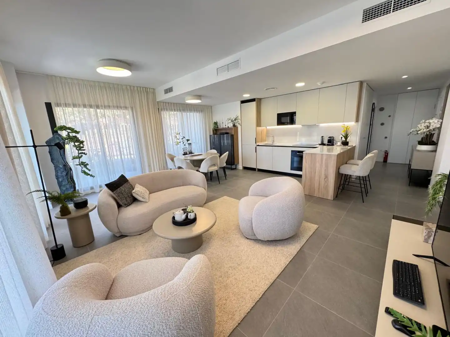 Mini appartamento con piscina in vendita a Aralia, imagen 2