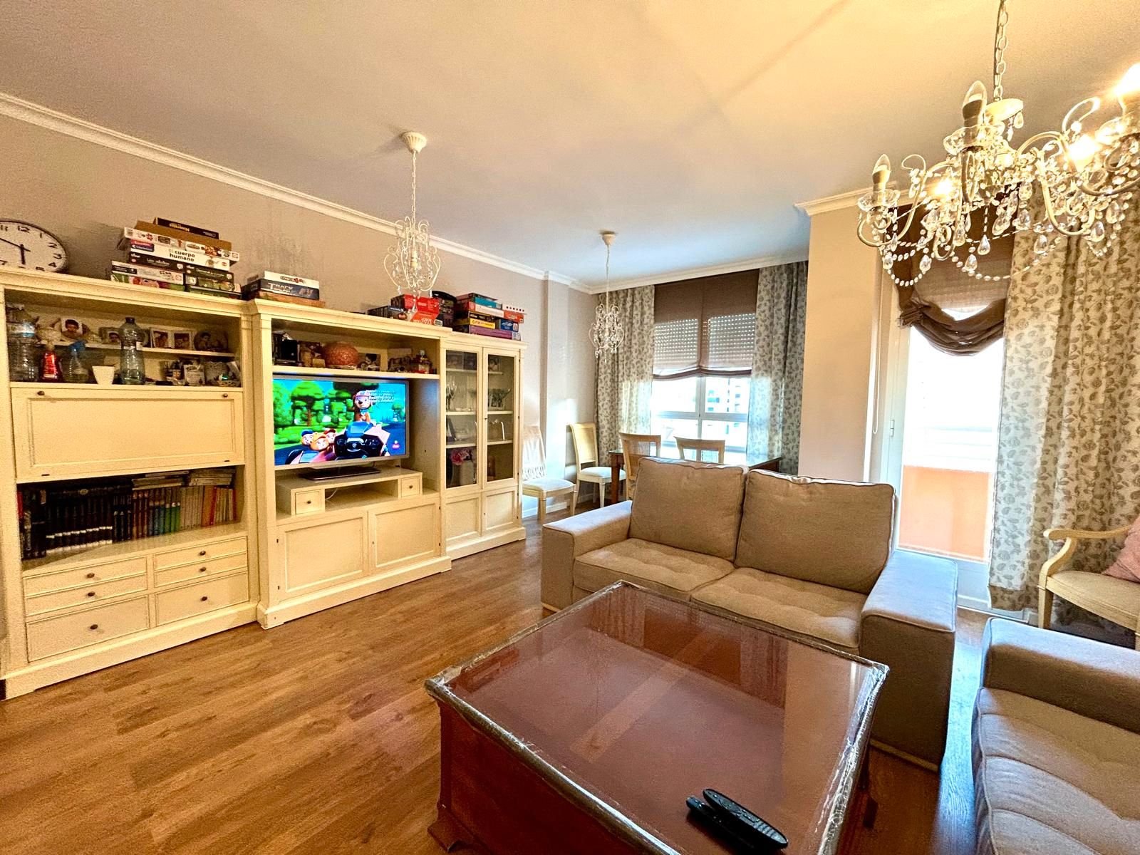 Living room of Flat for sale in  Albacete Capital  with Air Conditioner, Heating and Furnished