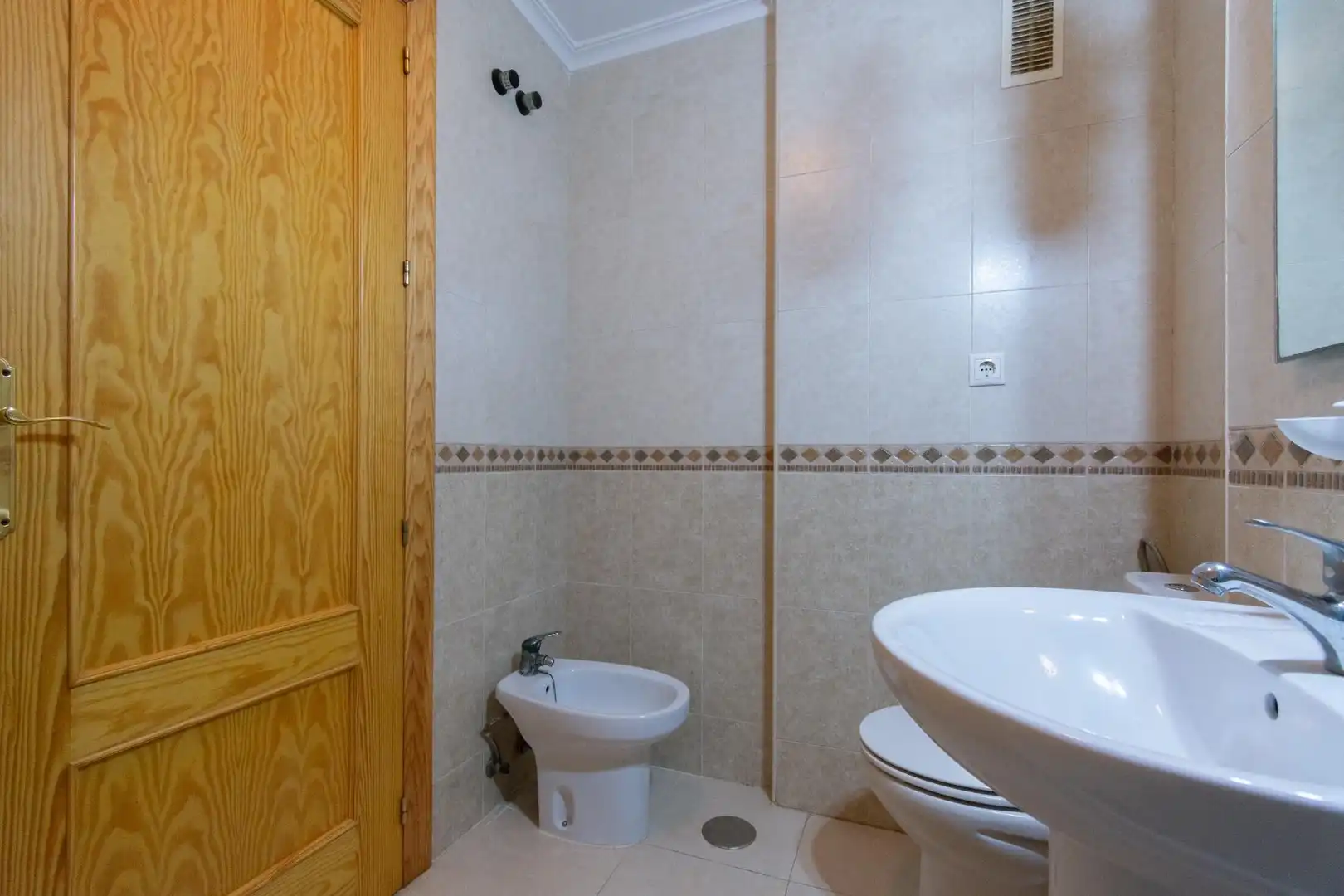 Baño de Apartamento en venta en Cartagena con Aire acondicionado, Amueblado y Balcón