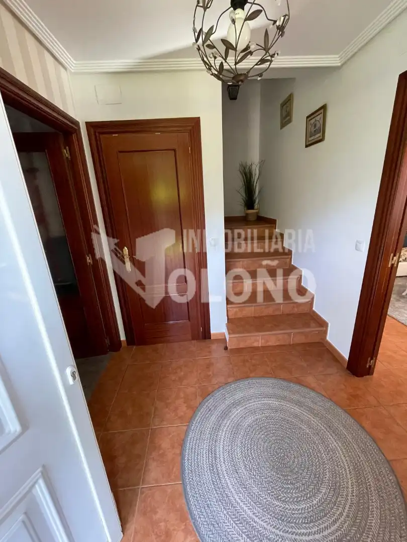 Casa o chalet en venta en Anguciana con Calefacción, Jardín privado y Parquet