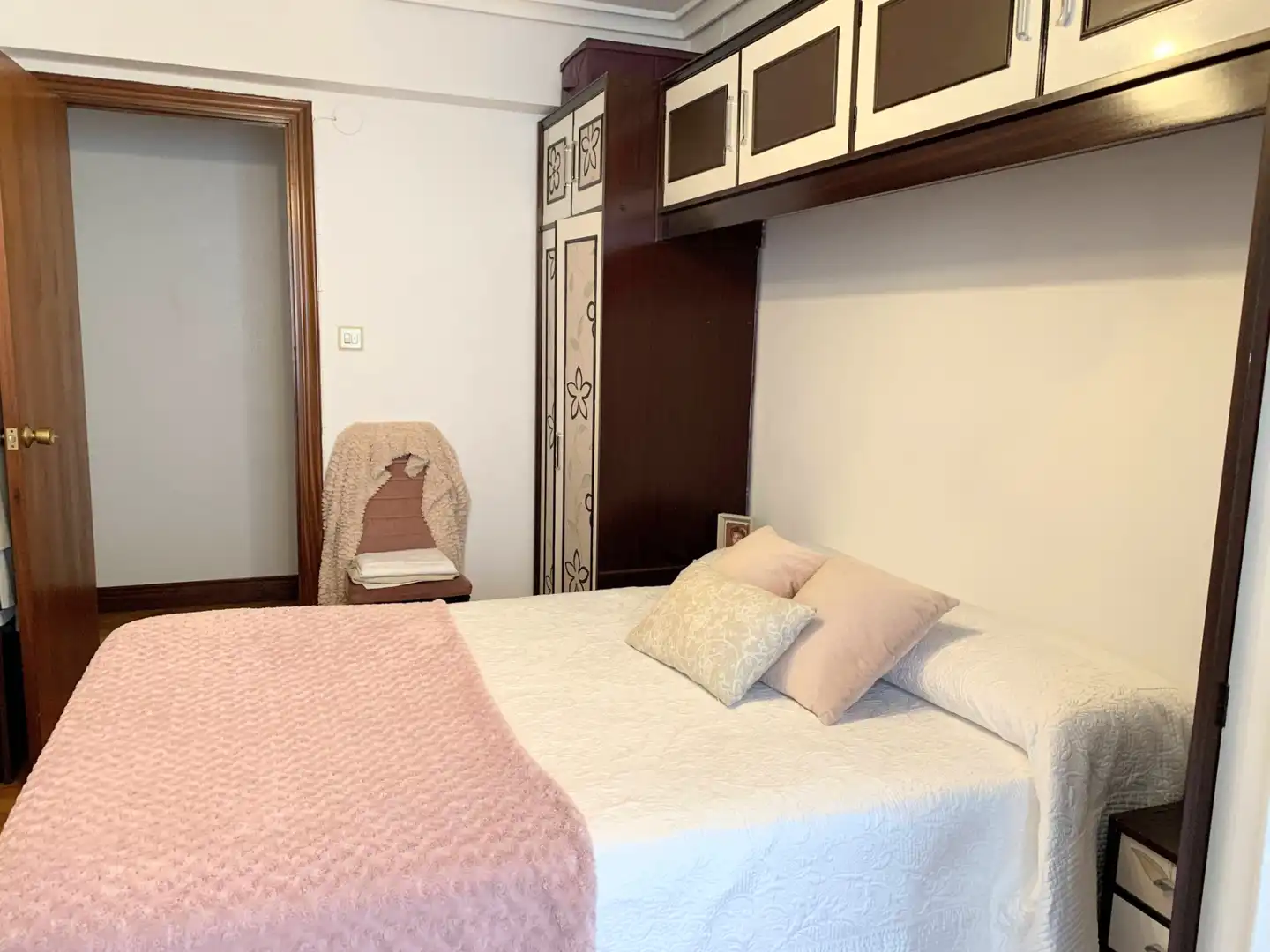 Bedroom of Flat for sale in Irun   with Heating and Furnished