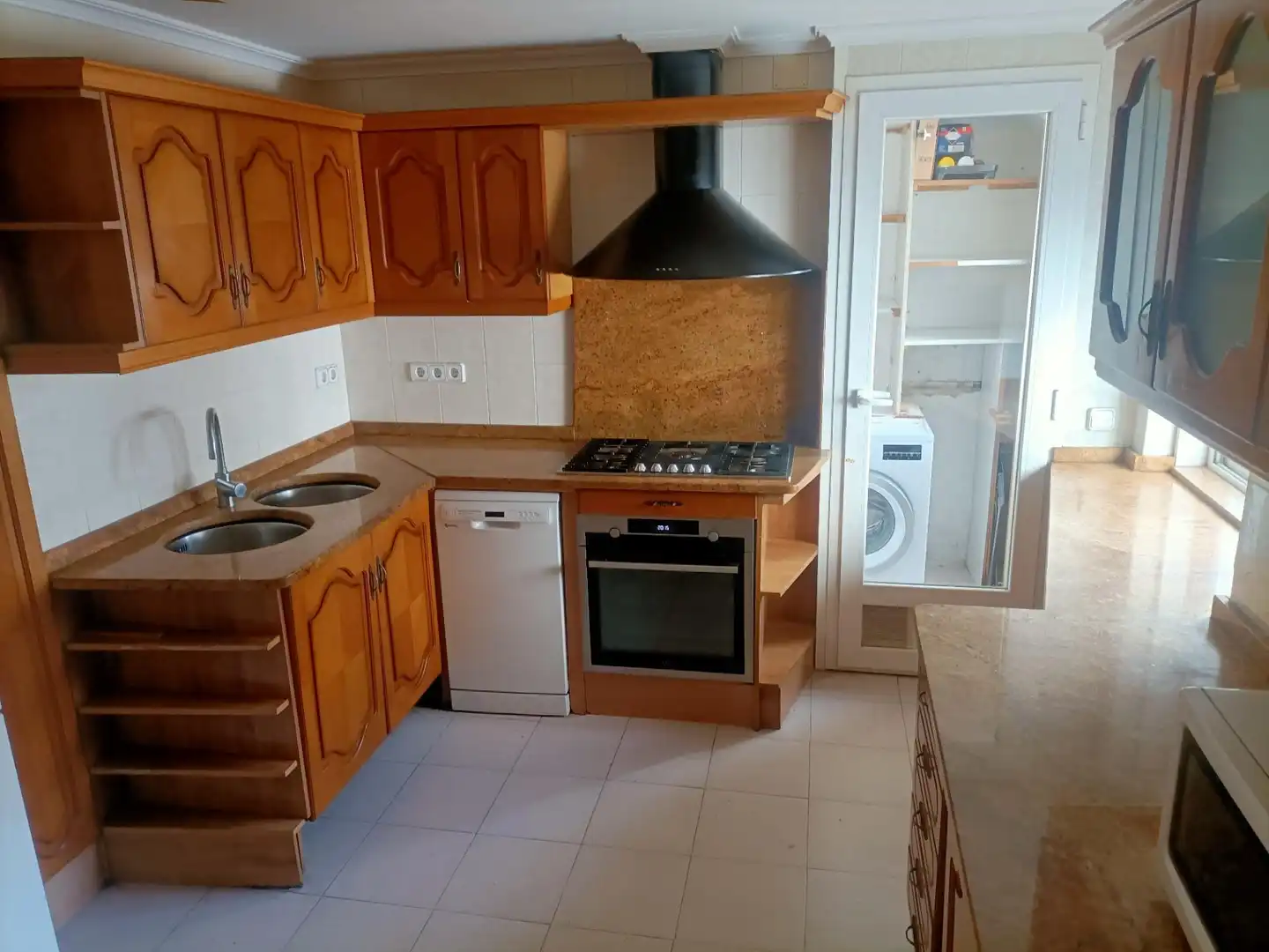 Kitchen of Flat for sale in Valdemoro  with Air Conditioner, Heating and Parquet flooring