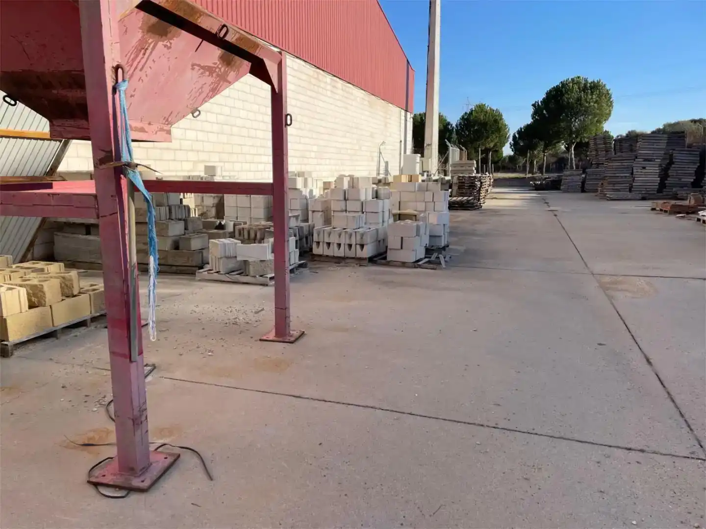 Exterior view of Industrial buildings for rent in Astorga