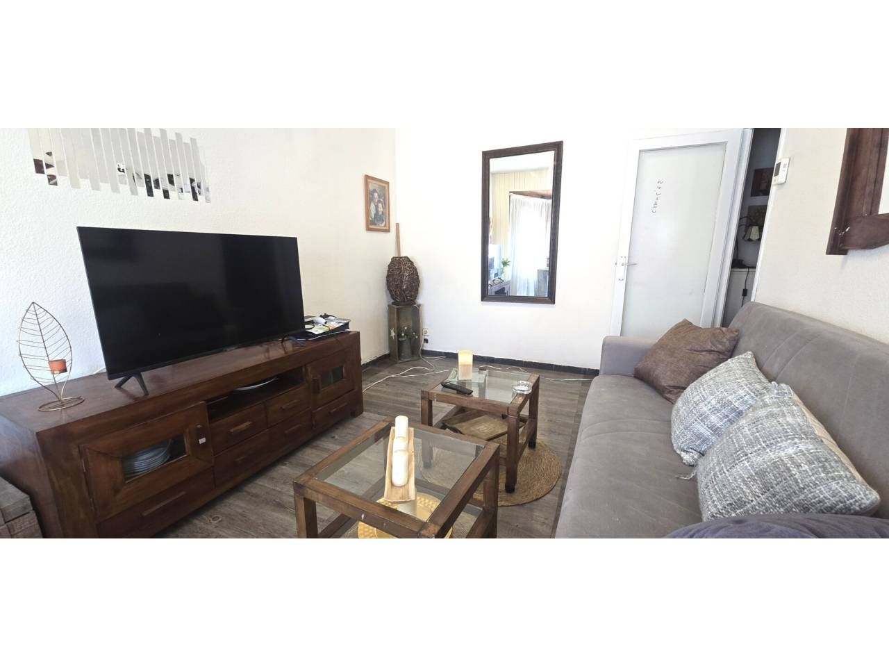 Sala d'estar de Pis en venda en Terrassa amb Terrassa i Balcó