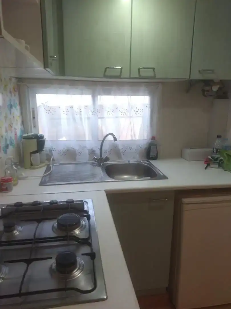 Cuina de Planta baixa en venda en Guillena amb Aire condicionat, Jardí privat i Parquet
