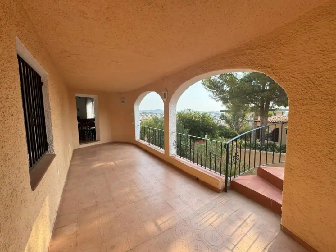 Terrassa de Casa o xalet en venda en Calpe / Calp amb Aire condicionat, Calefacció i Jardí privat