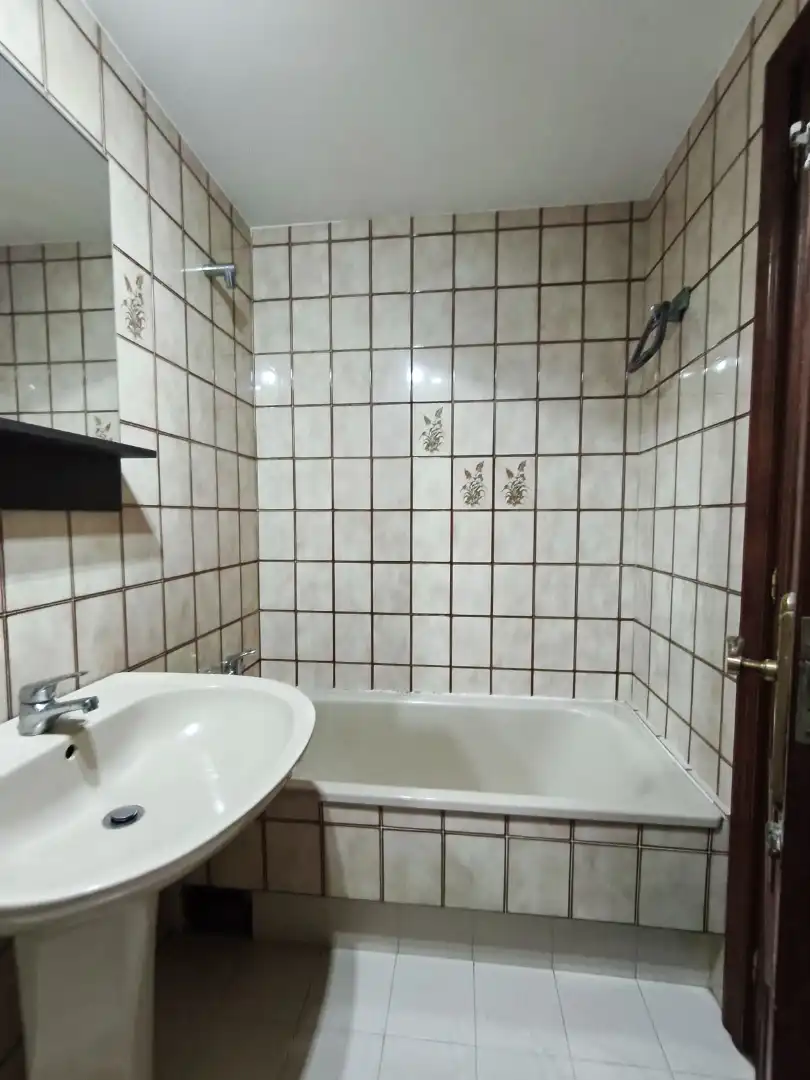 Bany de Apartament en venda en A Coruña Capital  amb Traster