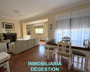 Exterior view of Flat to rent in Linares  with Air Conditioner, Furnished and Oven