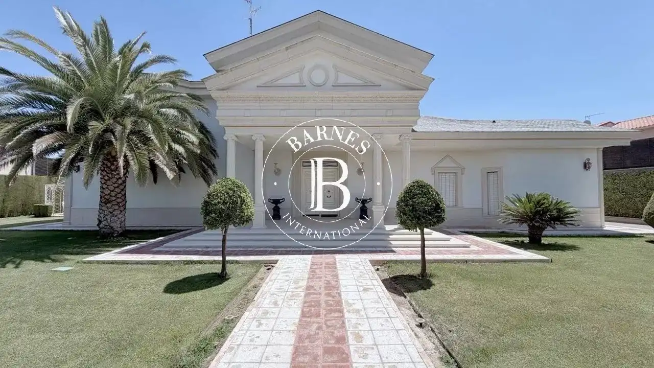 Vista exterior de Piso en venta en Quintanar de la Orden con Aire acondicionado, Calefacción y Jardín privado