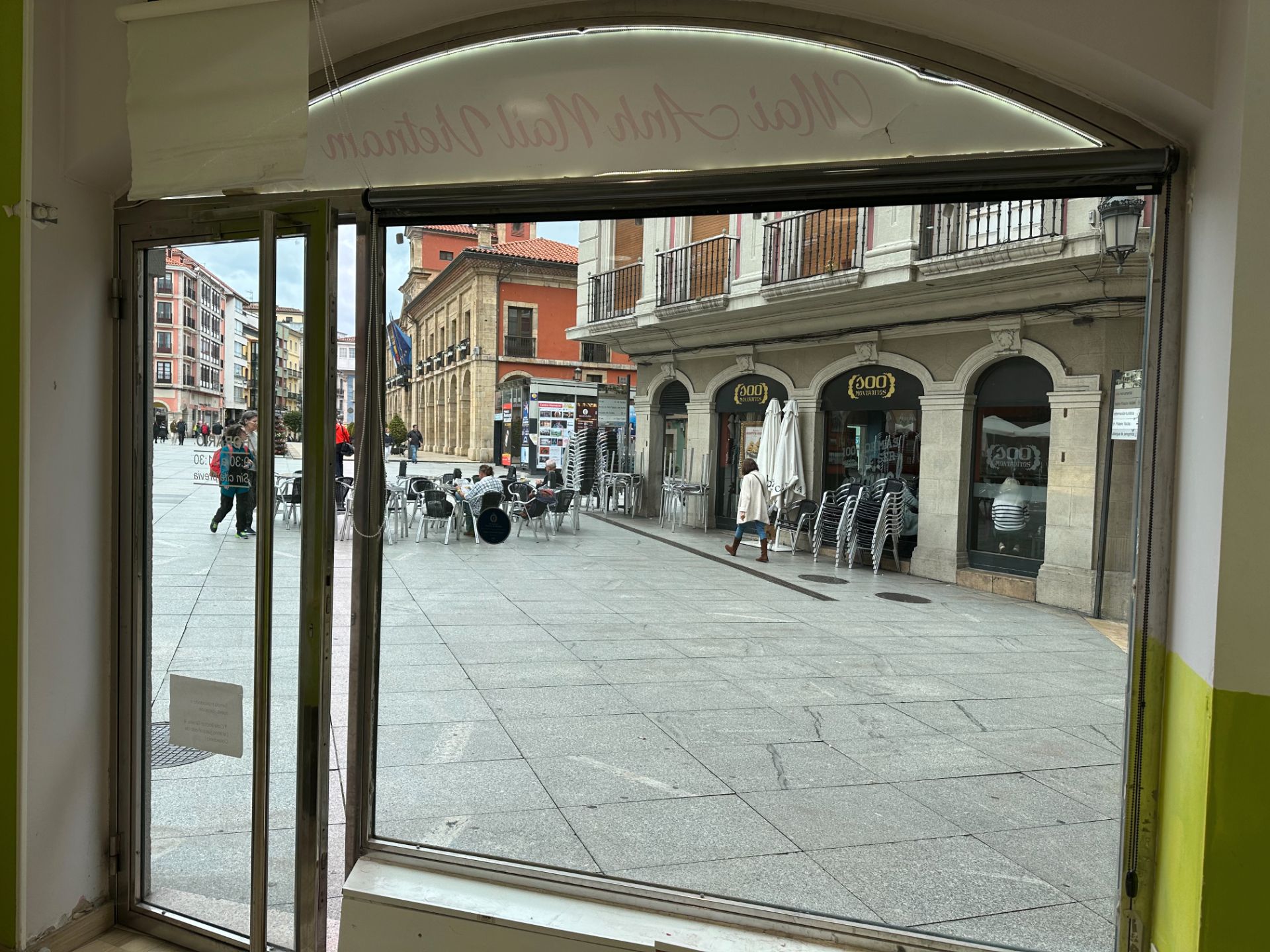 Local de lloguer a Plaza España, 1, Centro