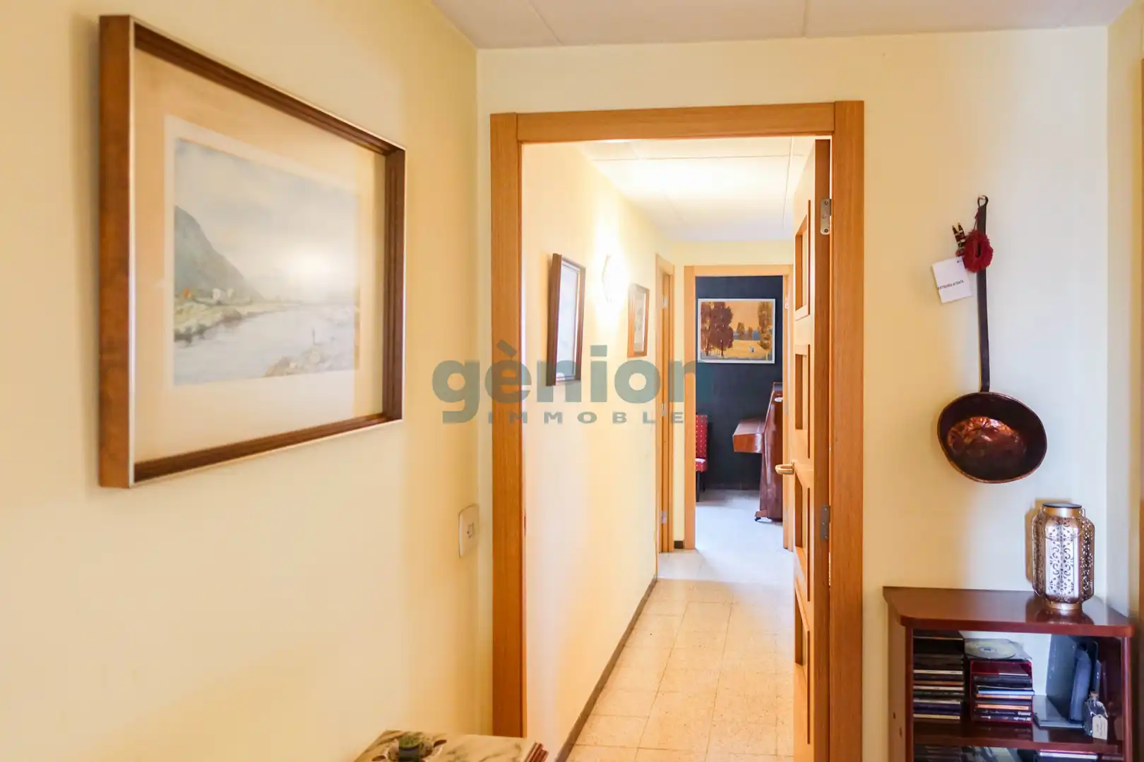 Piso en venta en Girona con Aire acondicionado, Calefacción y Terraza