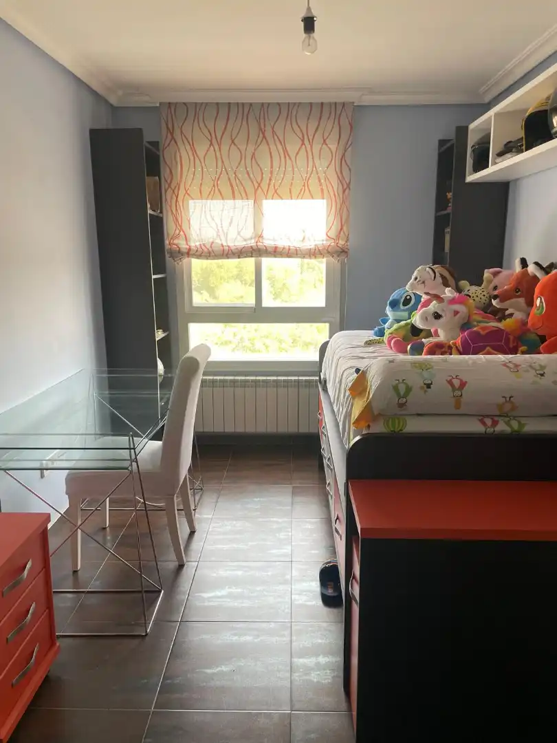 Flat for sale in Calle Polonia, Nuevo Parque