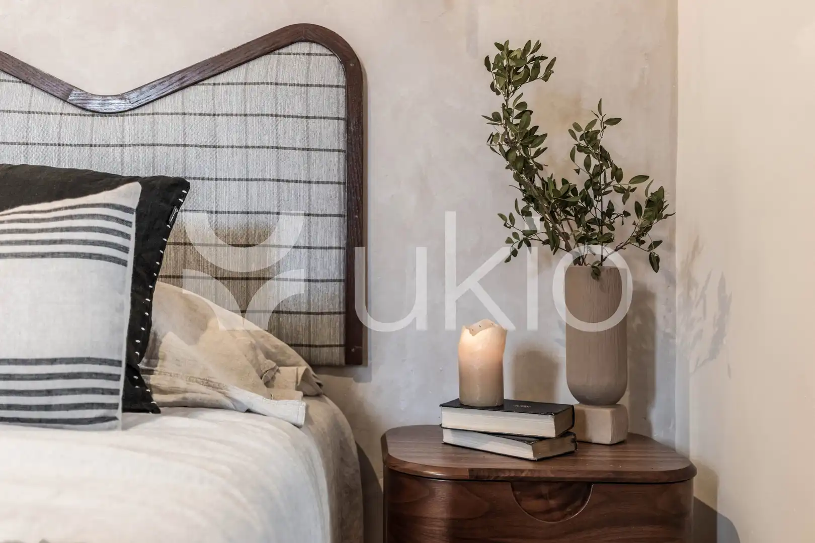 Schlafzimmer von Dachboden zur Miete in Madrid mit Klimaanlage, Heizung und Terrasse
