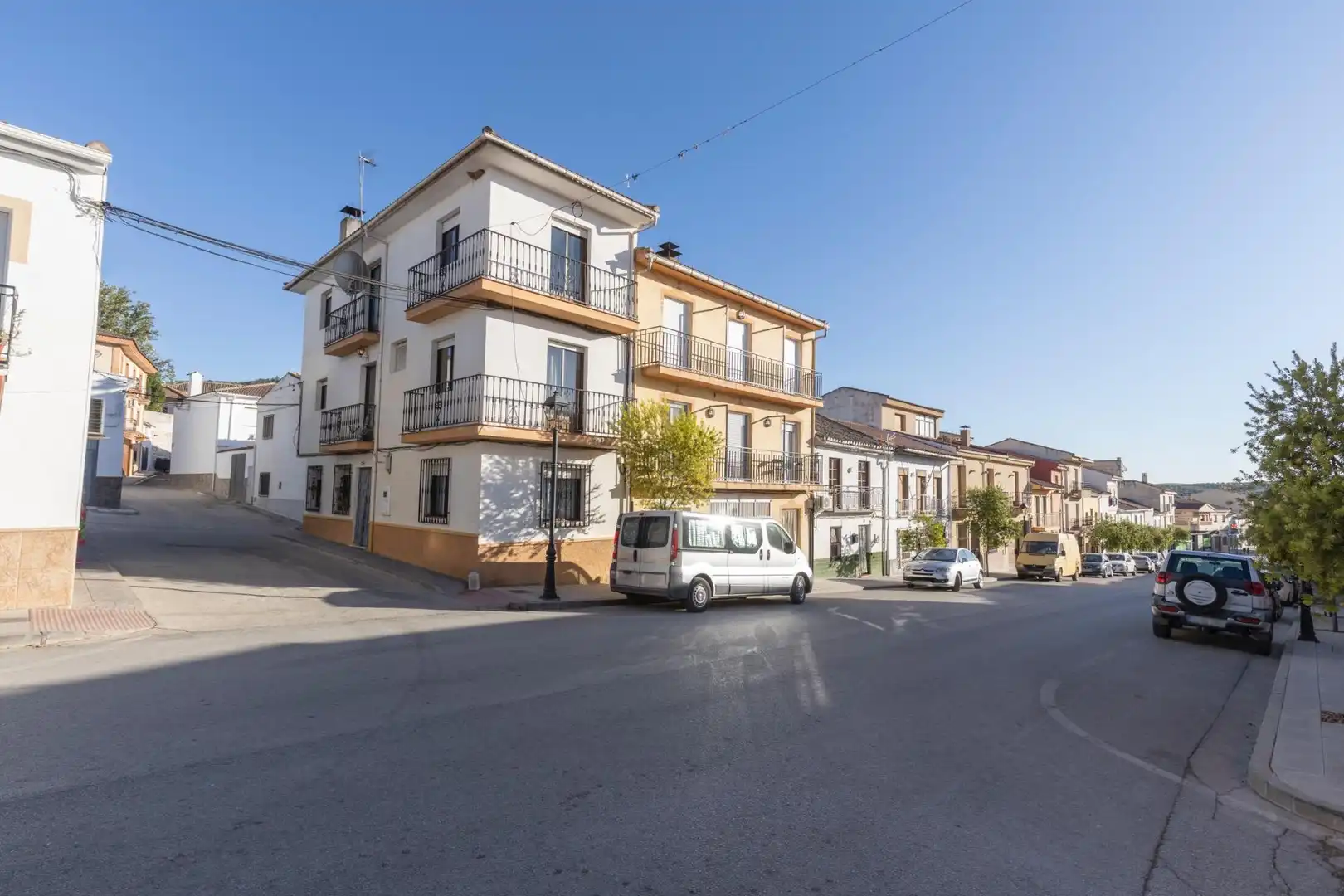 Vista exterior de Casa o xalet en venda en Campotéjar amb Aire condicionat, Calefacció i Moblat
