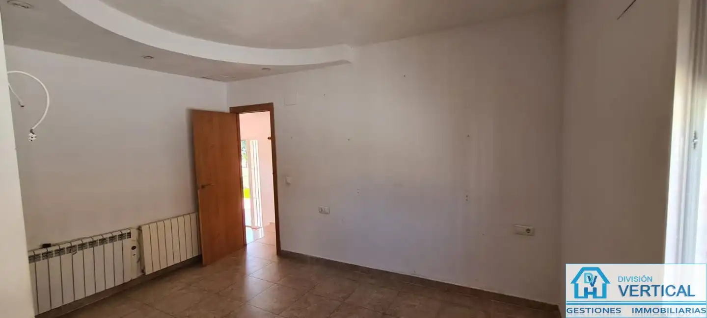 Houses for rent in Riba-roja de Túria  with Air Conditioner, Private garden and Swimming Pool