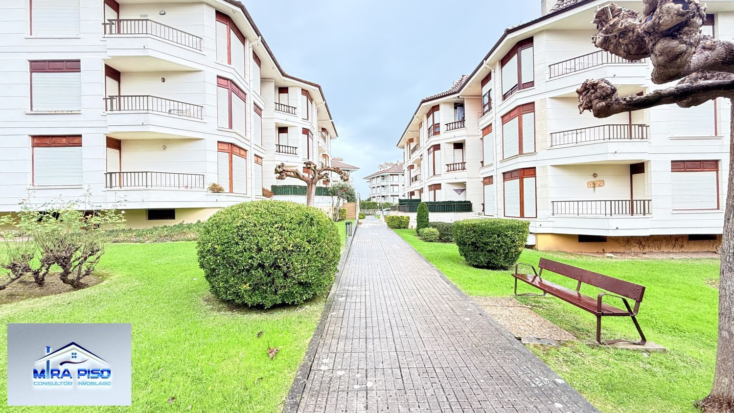 Exterior view of Duplex for sale in Noja  with Heating, Terrace and Balcony