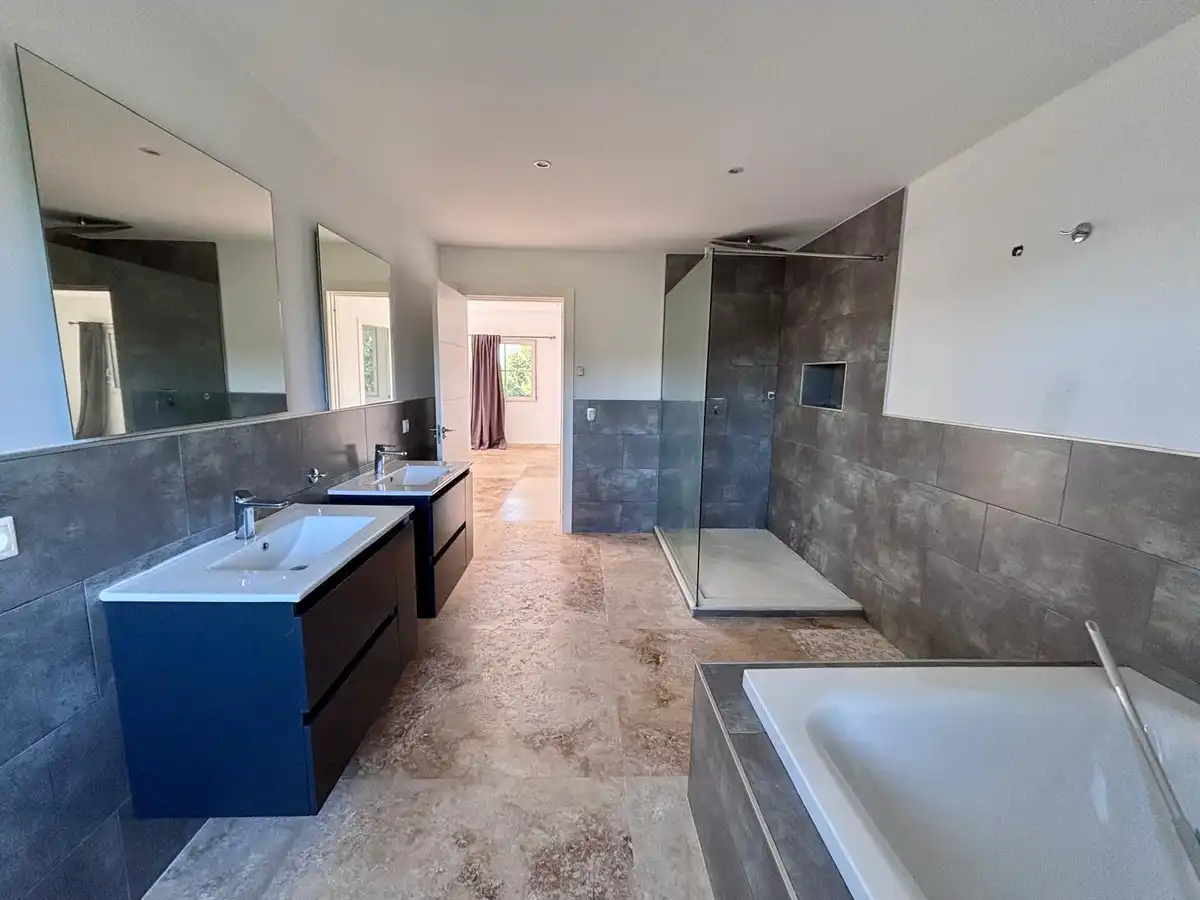 Bany de Casa o xalet en venda en Mijas amb Calefacció, Jardí privat i Terrassa
