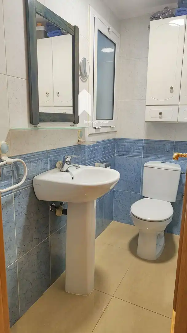 Badezimmer von Einfamilien-Reihenhaus zum Verkauf in Castell d'Aro, Platja d'Aro i s'Agaró mit Klimaanlage, Heizung und Terrasse