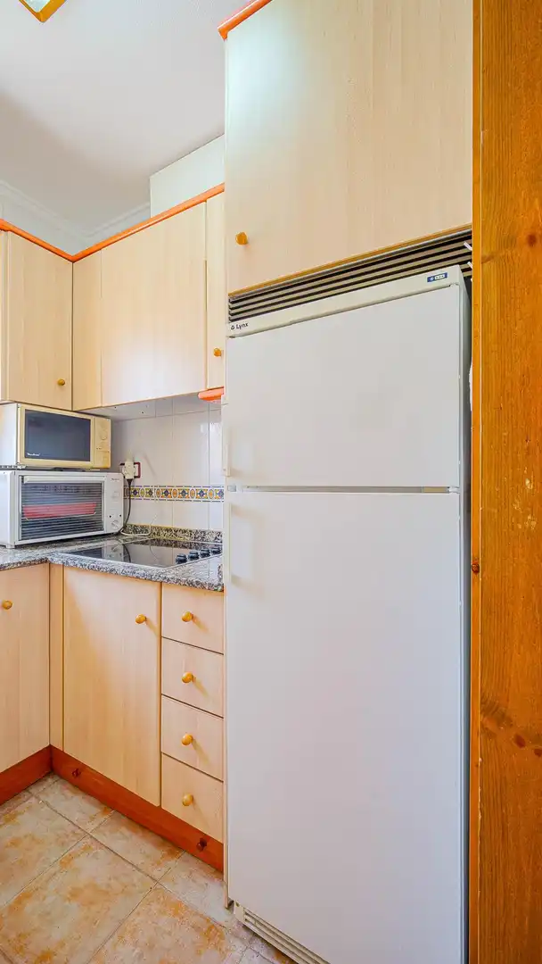 Cuina de Casa o xalet en venda en Torrevieja amb Moblat, Balcó i Piscina comunitària