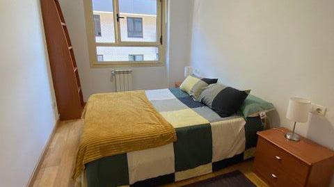 Foto 4 de Piso de alquiler en HUCA - La Cadellada, Oviedo