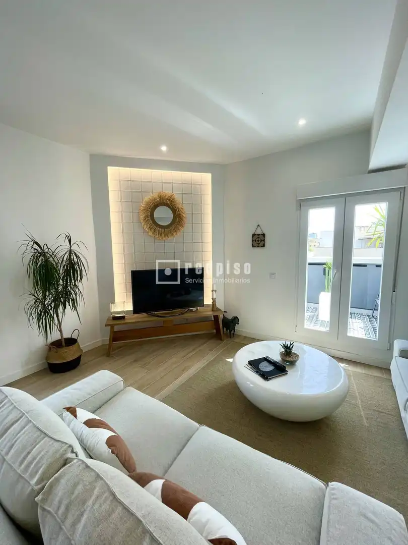 Sala de estar de Ático en venta en Madrid con Aire acondicionado, Calefacción y Terraza