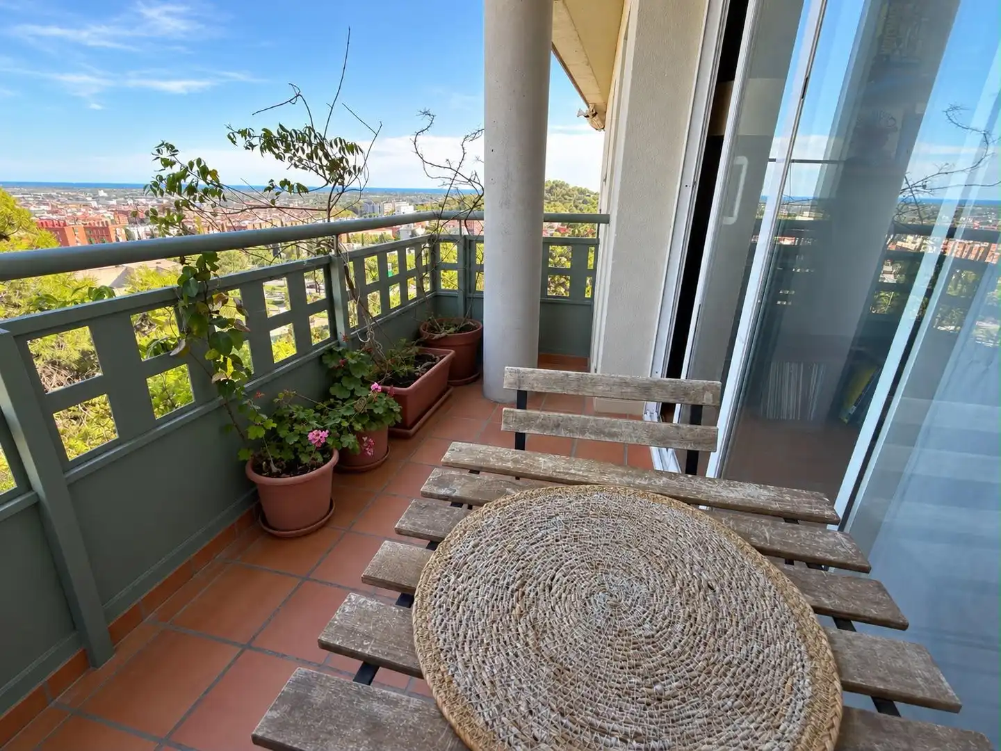 Terraza de Piso en venta en Can Tintorer - Can Tries
