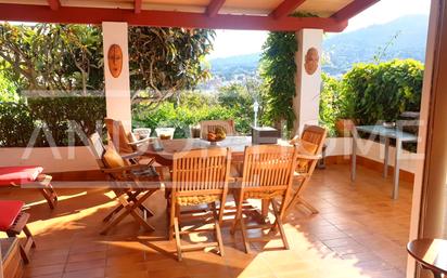 Terrassa de Casa adosada en venda en Vilassar de Dalt amb Aire condicionat, Jardí privat i Parquet