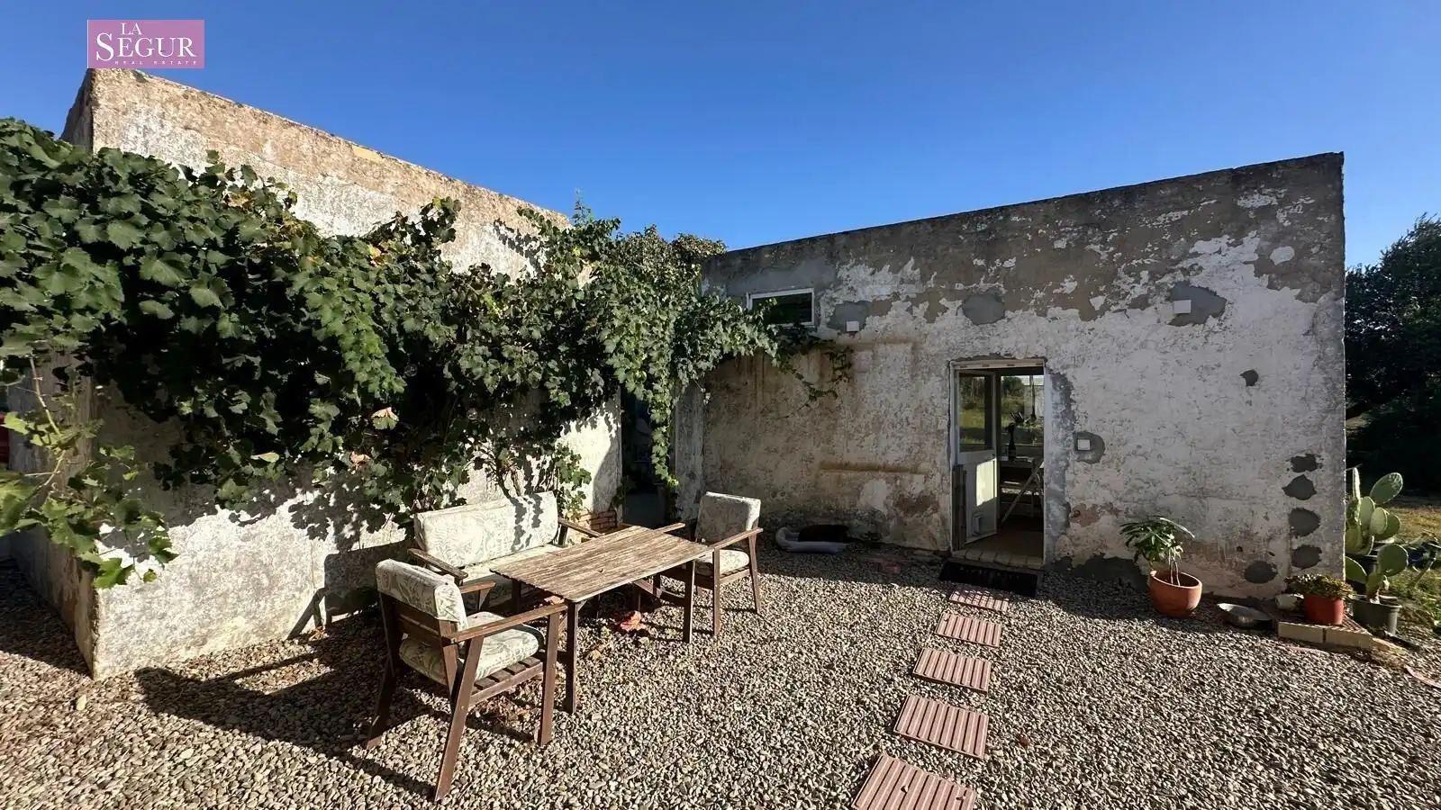 Casa rustica con giardino in vendita a Barrio Nuevo