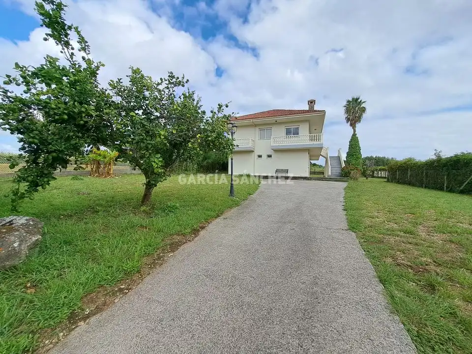 Chalet con terraza en venta en Lugar Chancelas 35, imagen 3