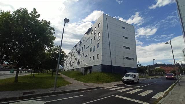 Garaje en Venta en LAMAS DE ABADE en Castiñeiriño - Cruceiro de Sar