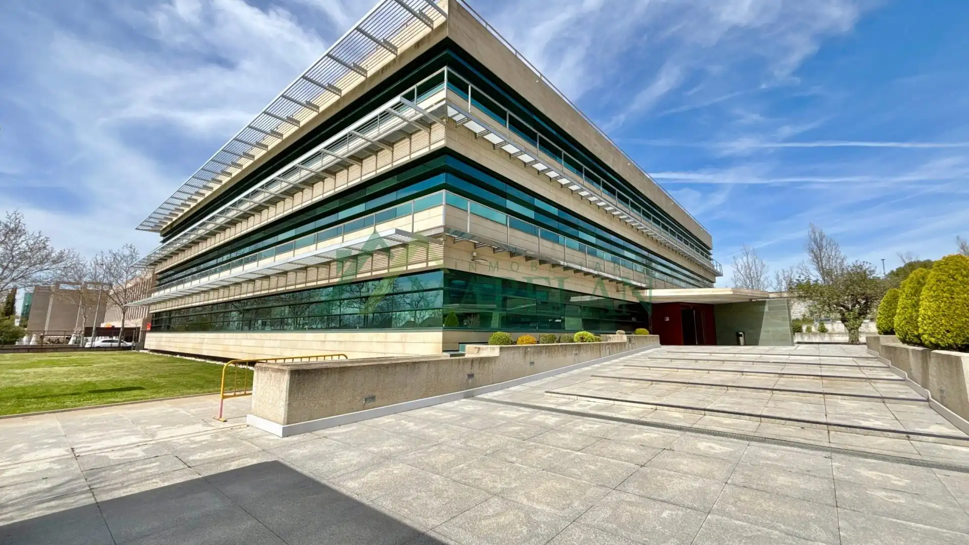 Oficina con ascensor en venta en El Pinar - Punta Galea