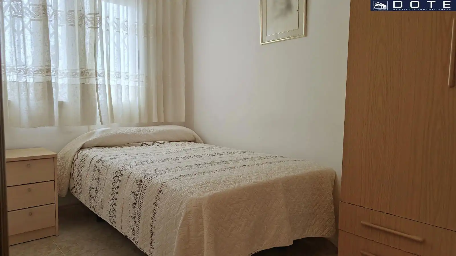 Habitación de Casa adosada en venta en Creixell con Terraza, Trastero y Alarma