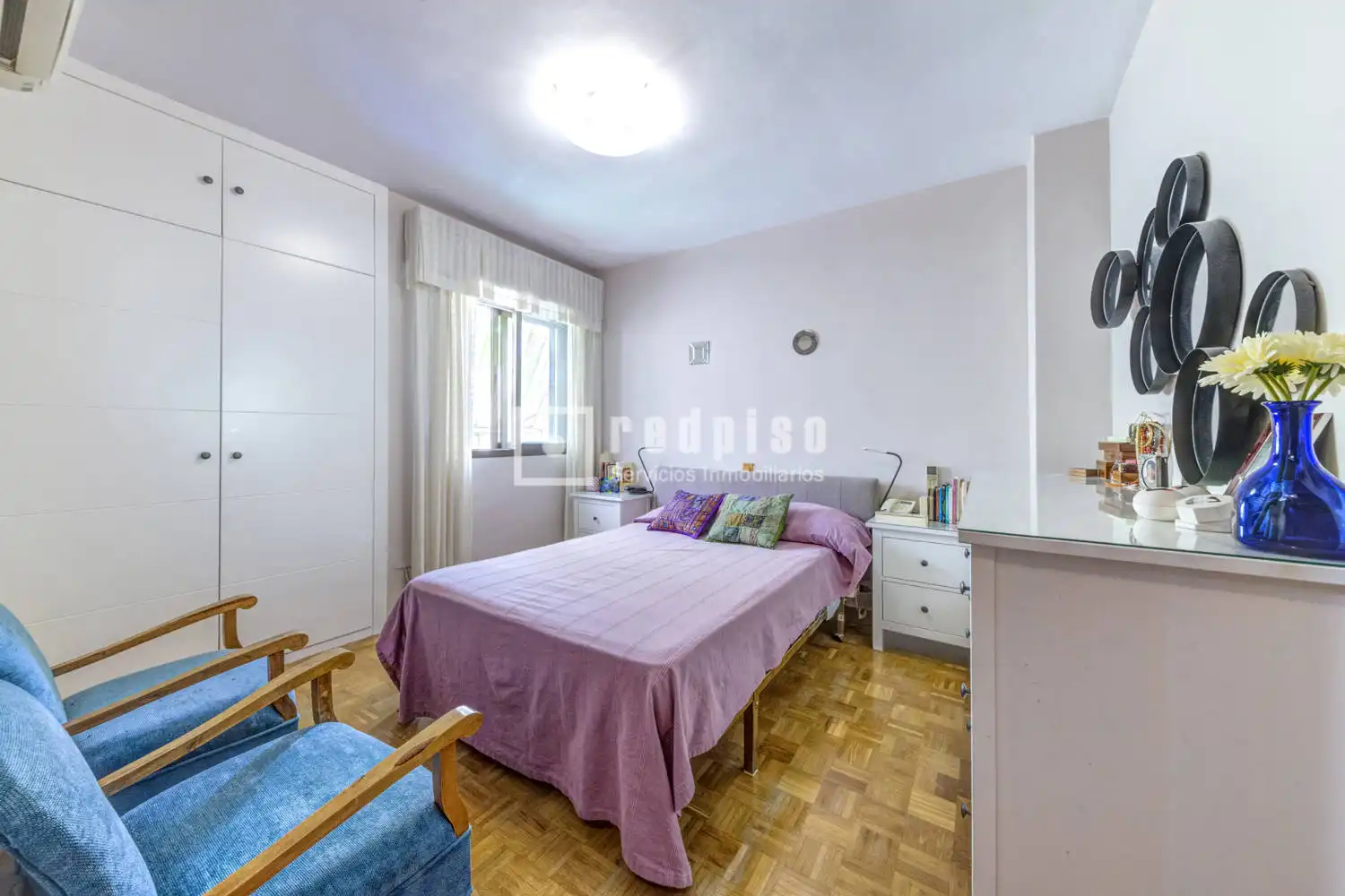 Bedroom of Houses for sale in Pozuelo de Alarcón  with Air Conditioner, Heating and Private garden