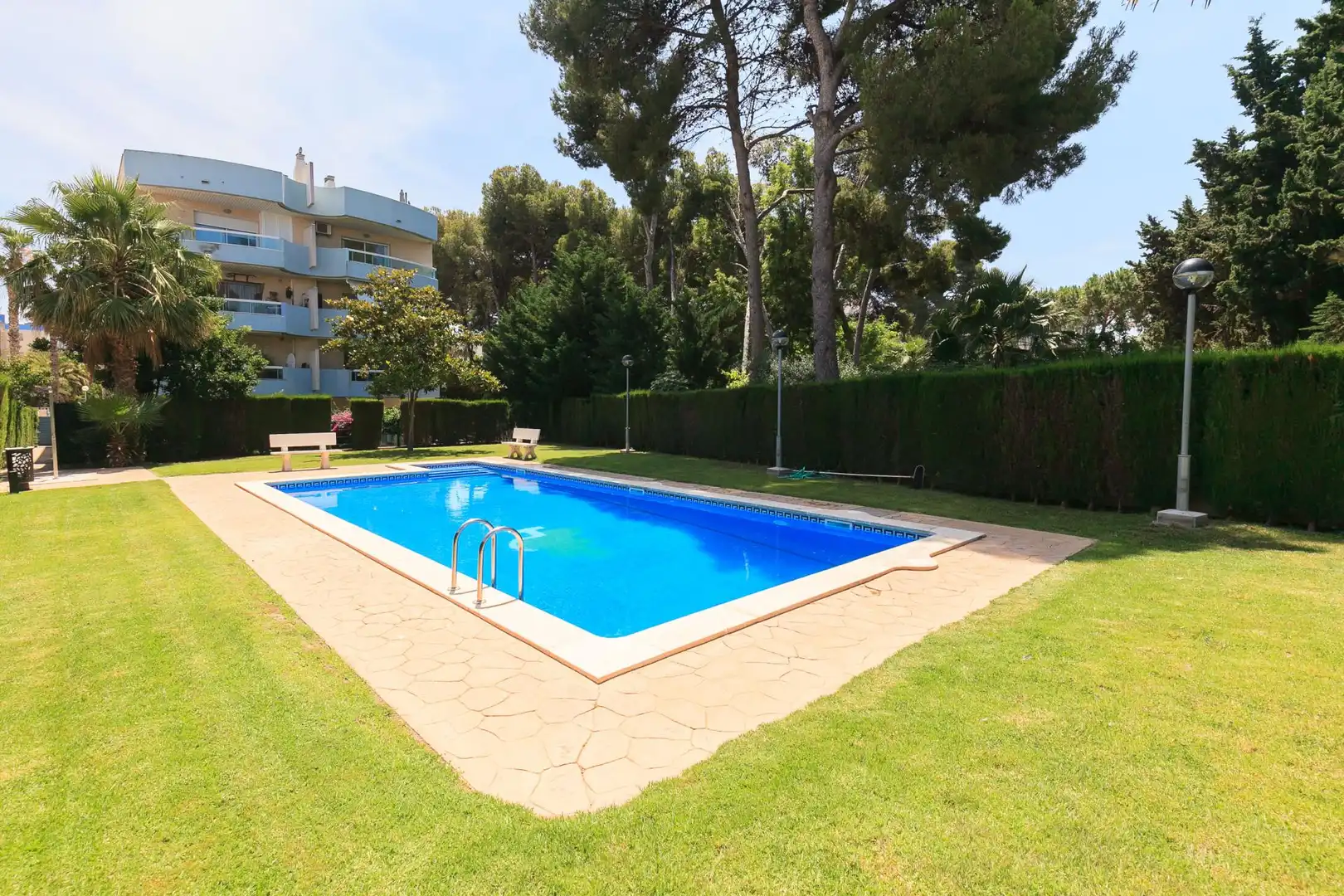 Piscina de Apartamento en venta en Salou con Calefacción, Jardín privado y Piscina